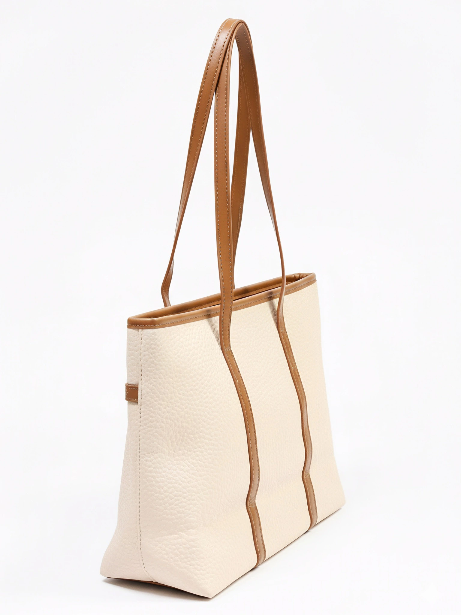 Сумка-тоут с контрастными ручками и ремешком с пряжкой в ассортименте